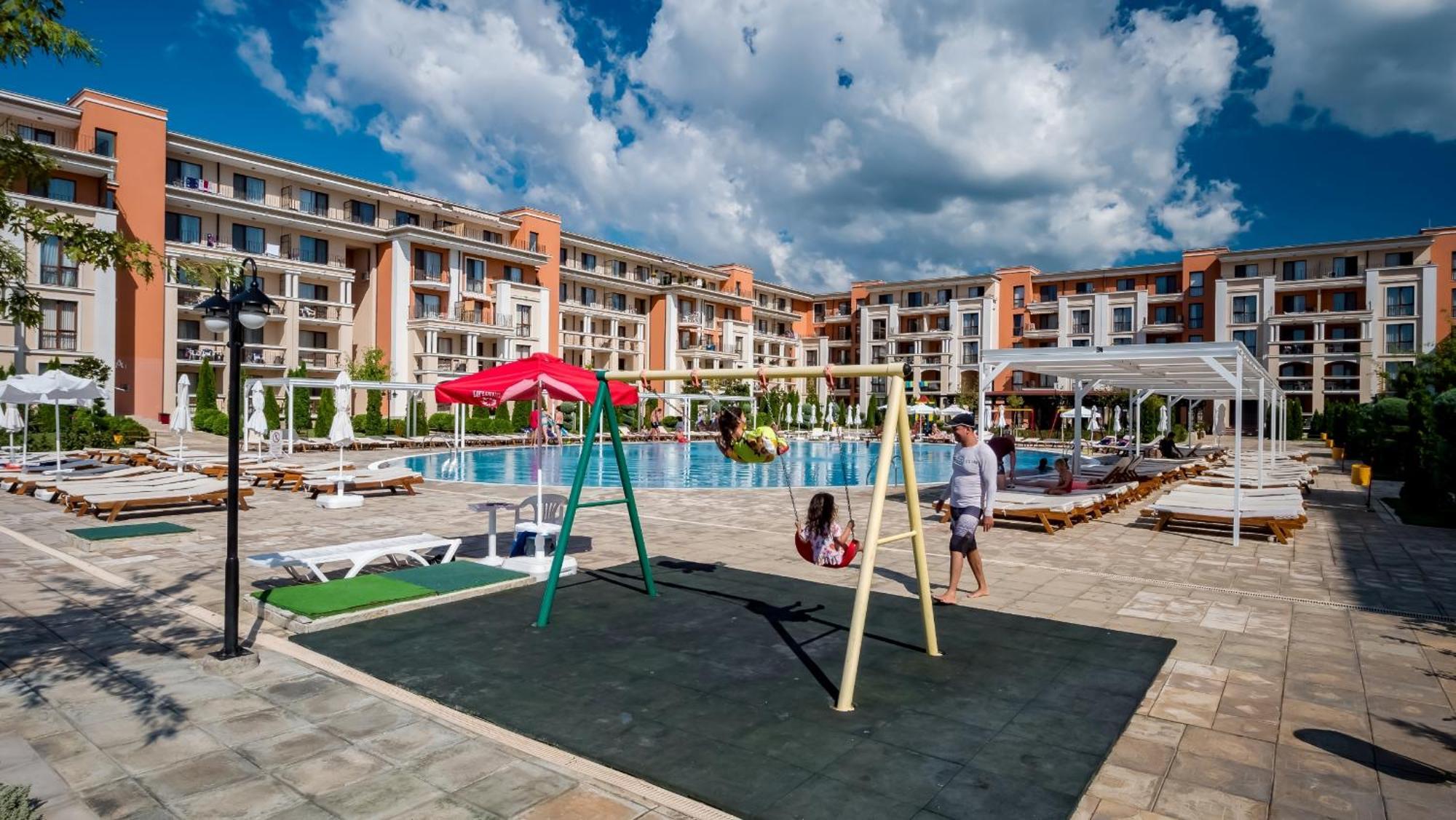 Prestige Mer D'Azur Sunny Beach Buitenkant foto