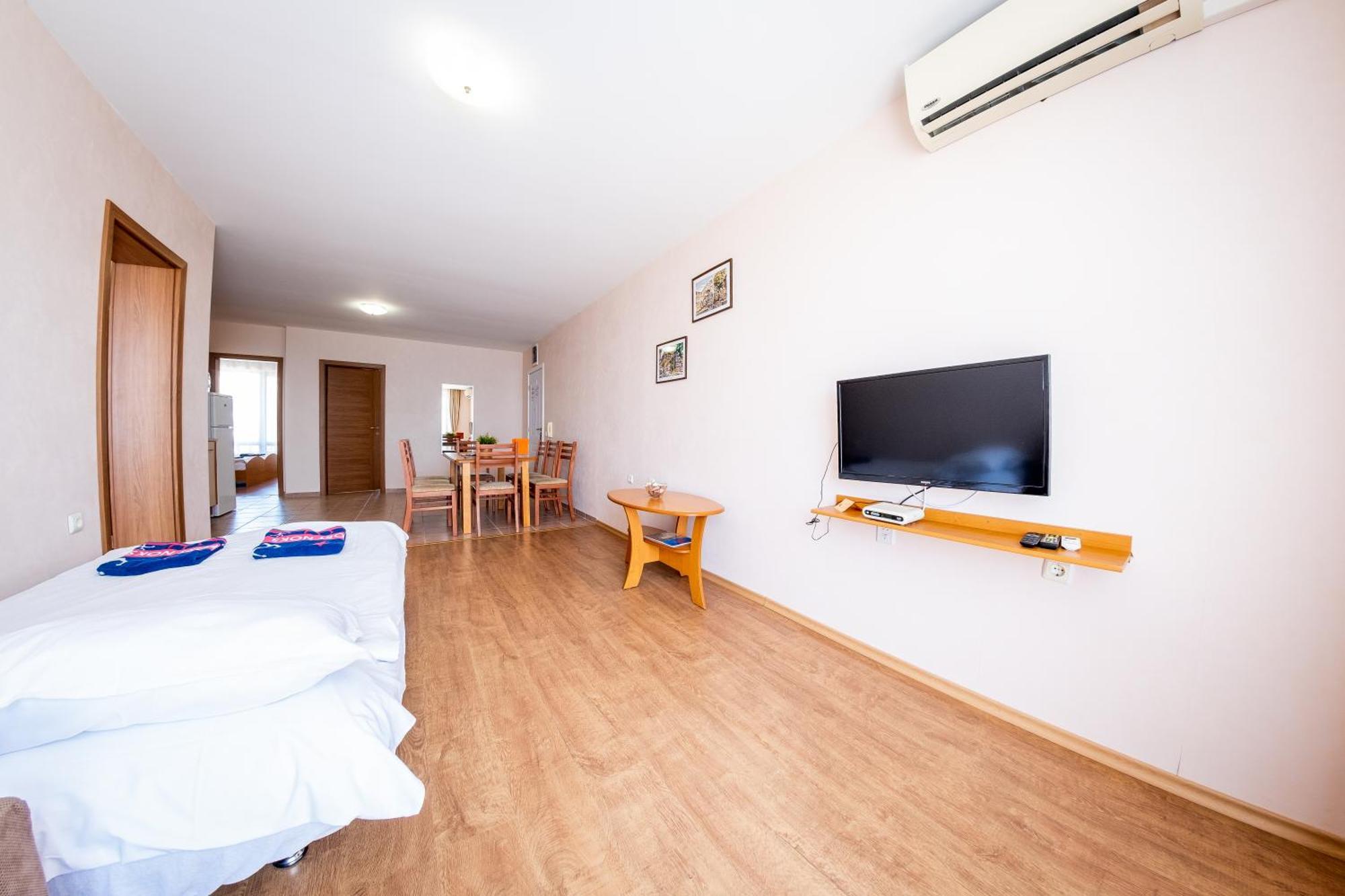 Prestige Mer D'Azur Sunny Beach Buitenkant foto