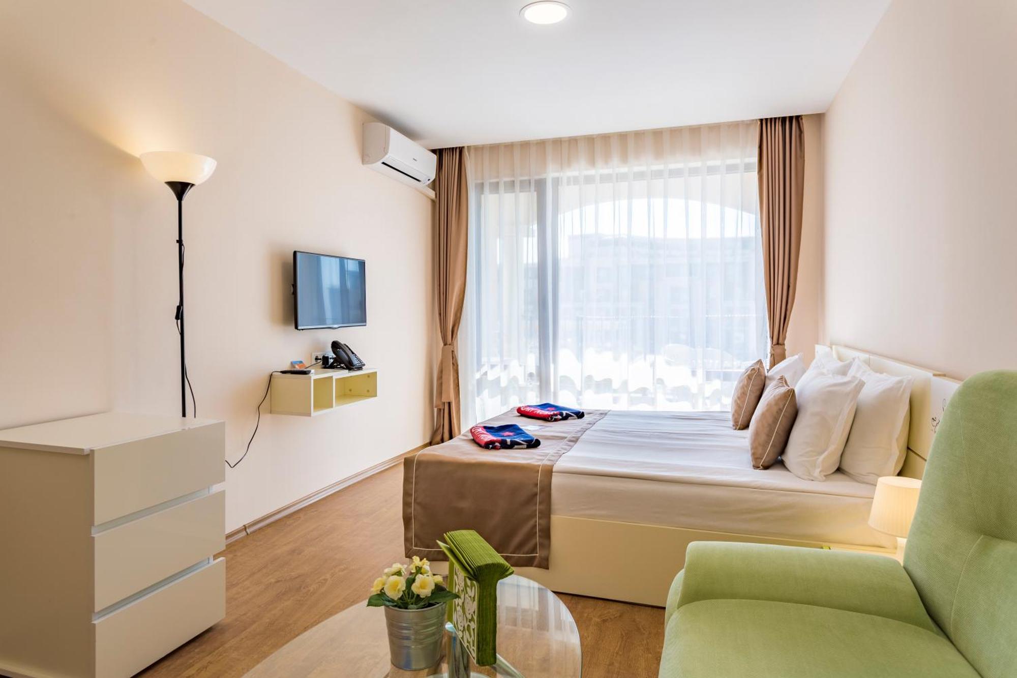 Prestige Mer D'Azur Sunny Beach Buitenkant foto