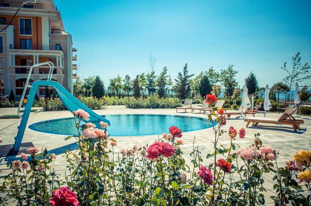 Prestige Mer D'Azur Sunny Beach Buitenkant foto